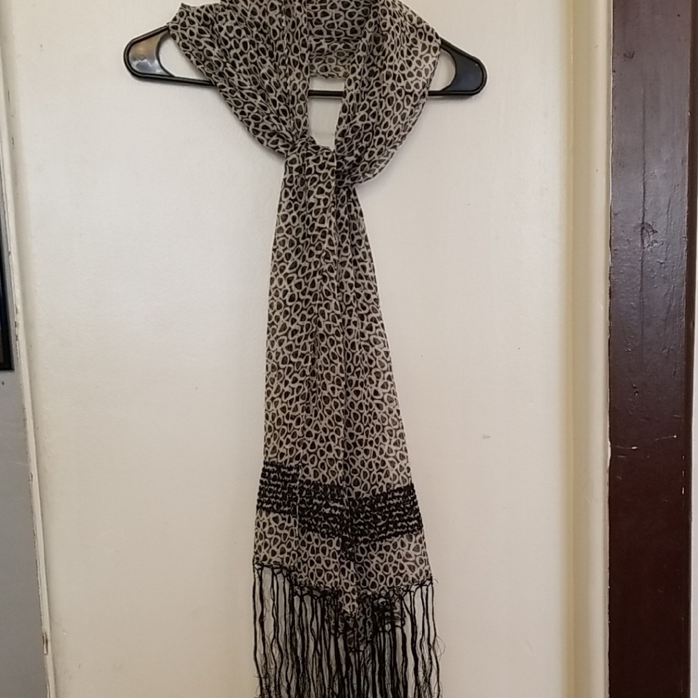 Jessica Black and Cream Leopard Print Scarf